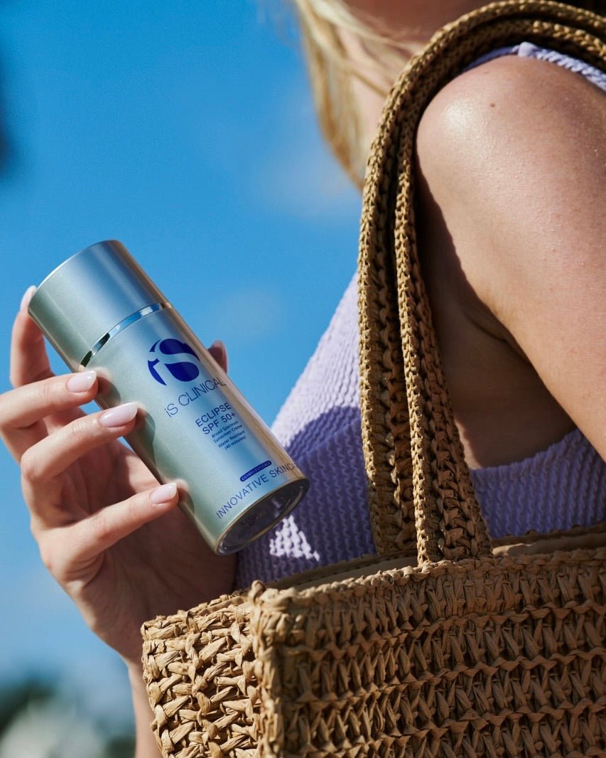 ECLIPSE SPF 50+ - iS CLINICAL - Tu piel, nuestra ciencia