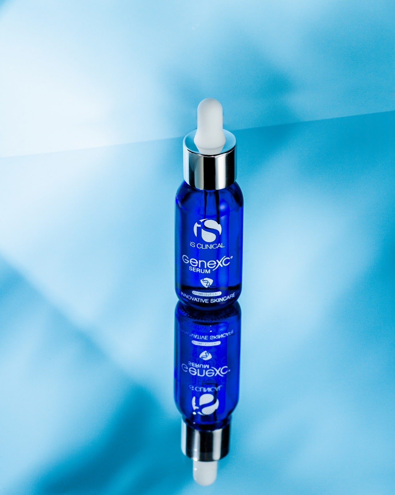 GENEXC® SERUM - iS CLINICAL - Tu piel, nuestra ciencia