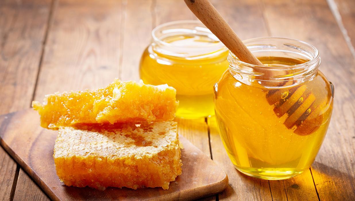 INGREDIENTE DESTACADO: MIEL - iS CLINICAL - Tu piel, nuestra ciencia